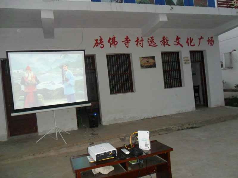 �ĵ���ש���´�:�ḻũ���Ļ�����   ����Ⱥ�ھ����԰